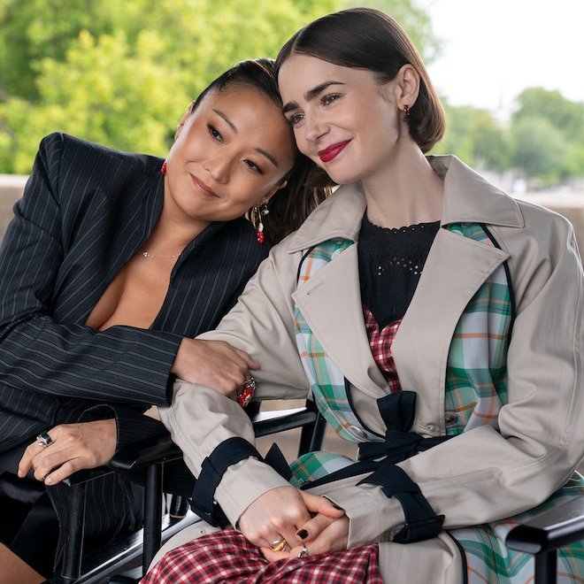 Lily Collins ve Ashley Park, EIP Karakterlerinin Mücadele Etmesi Gerektiğini Neden Düşünüyor?