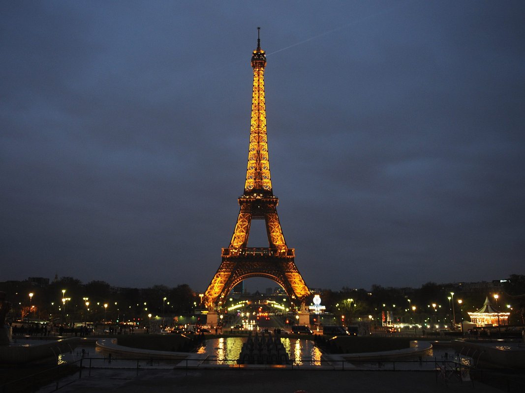 I'm an American who's lived in Paris for nearly a decade. These 8 things have surprised me about living in the French capital.
