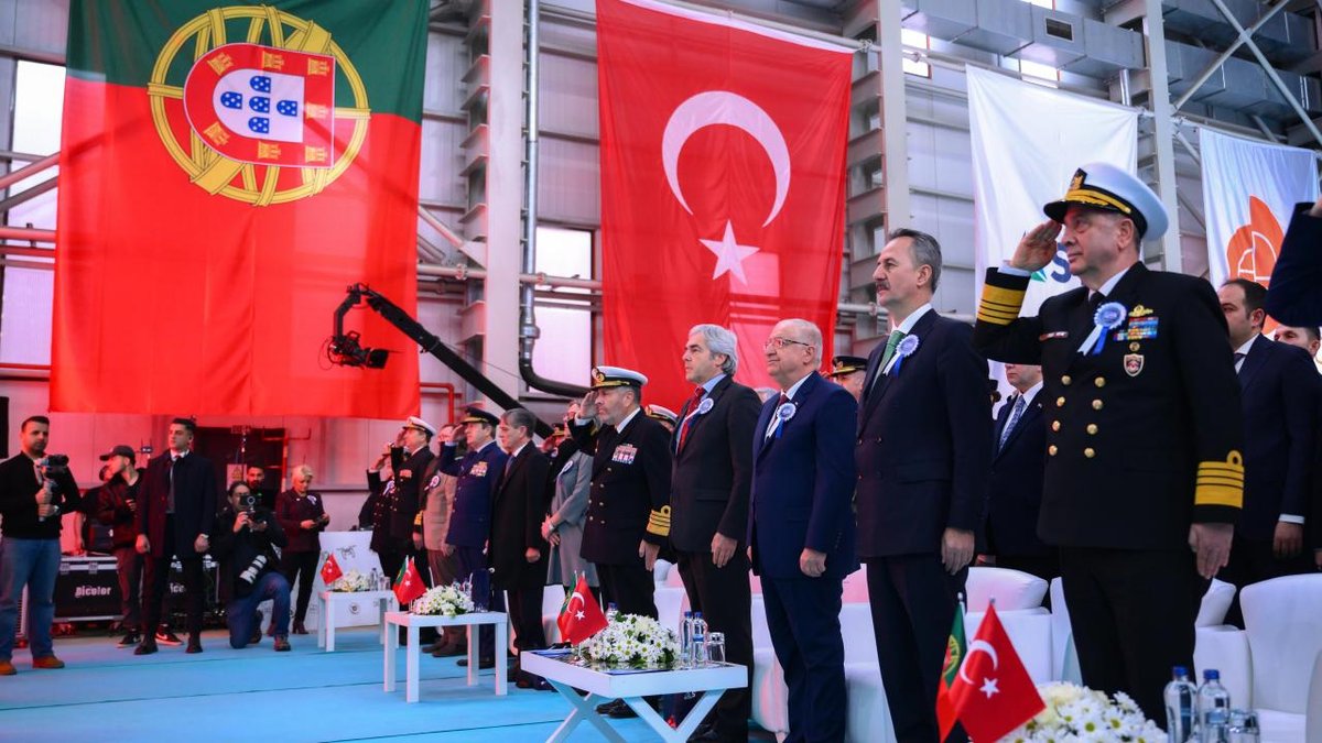 "Portekiz için inşa edilecek: gemilerin ilk bloğu kızağa yerleştirildi"