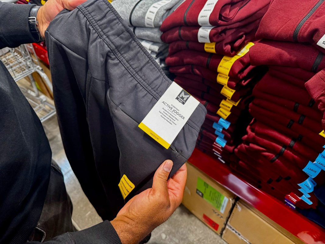 Walmart's warehouse club assembled a growing army of: fans to help in its race against Costco