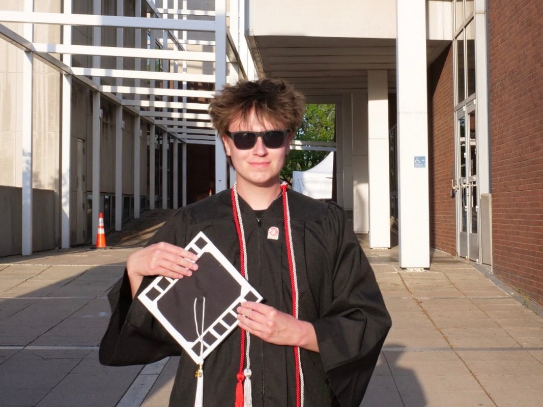 I'm a recent college grad living with my parents.: It's been nearly impossible to even get a part-time job.