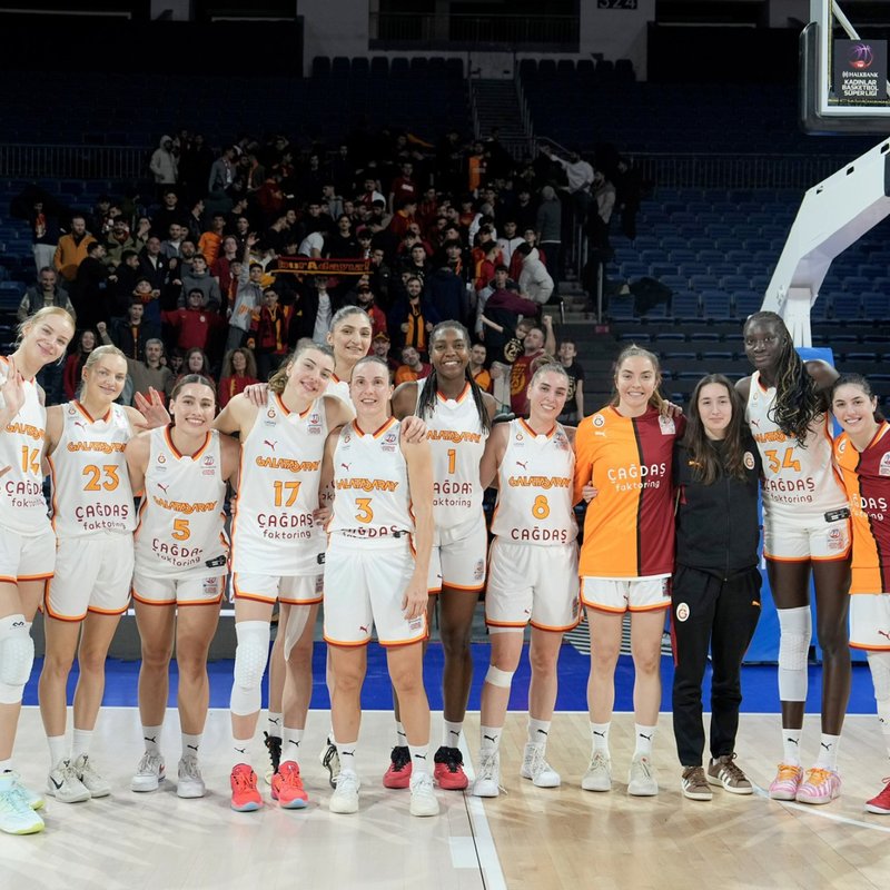 "Galatasaray, kendi sahasında: rahat bir galibiyet aldı!"