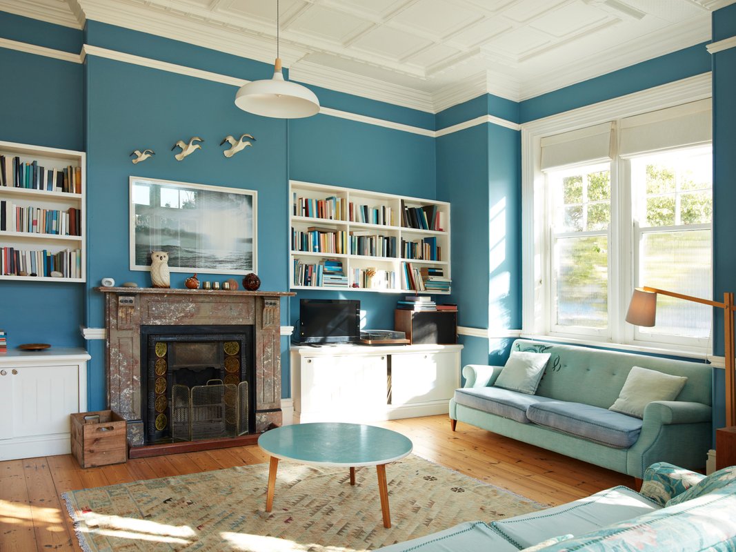 I'm an interior designer. Here are 7 things: that should never be in your living room.