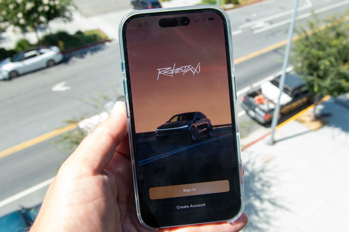 Tesla, California'da 'Robotaxi' filosu için yalnızca birkaç ayda 1,000'den fazla yeni araç kaydetti.