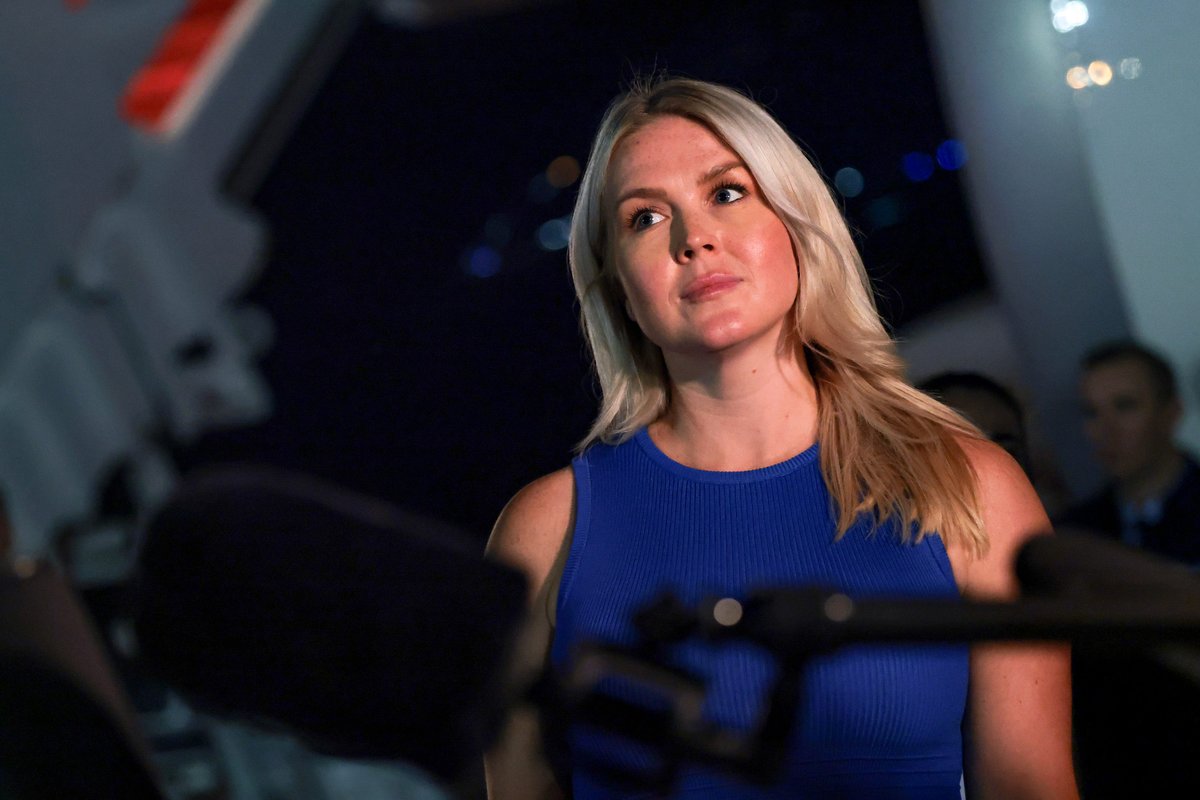 A 'made with AI' label on Karoline Leavitt's departure message on X intensifies the AI watermark debate