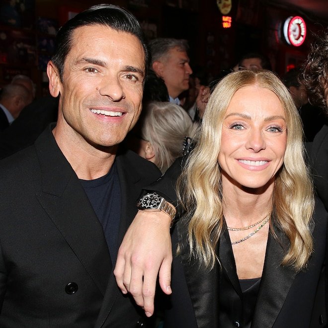 Kelly Ripa, Mark Consuelos &: Son Joaquin Have Rare Family Outing
