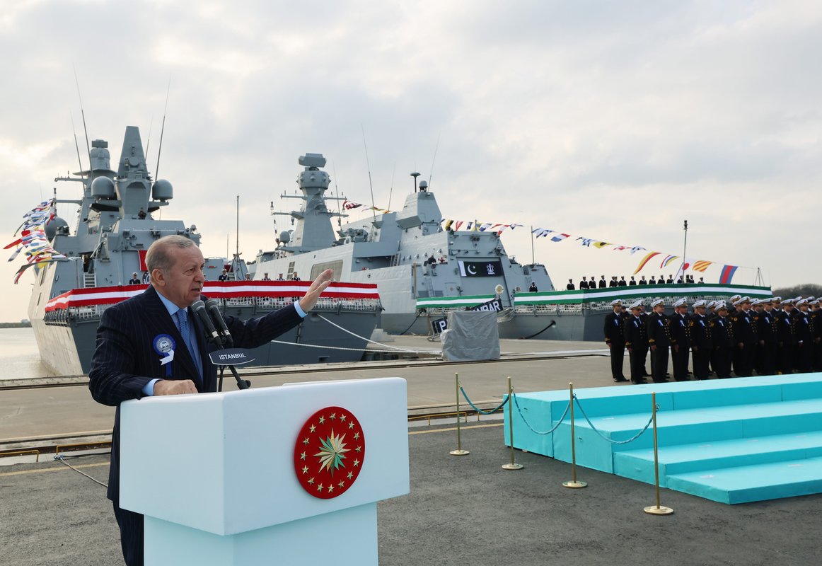 Türkiye, gemi uzunluğunda İngiltere ve Fransa'yı geride bırakmasına rağmen ilk uçak gemisini daha da uzatmayı hedefliyor.