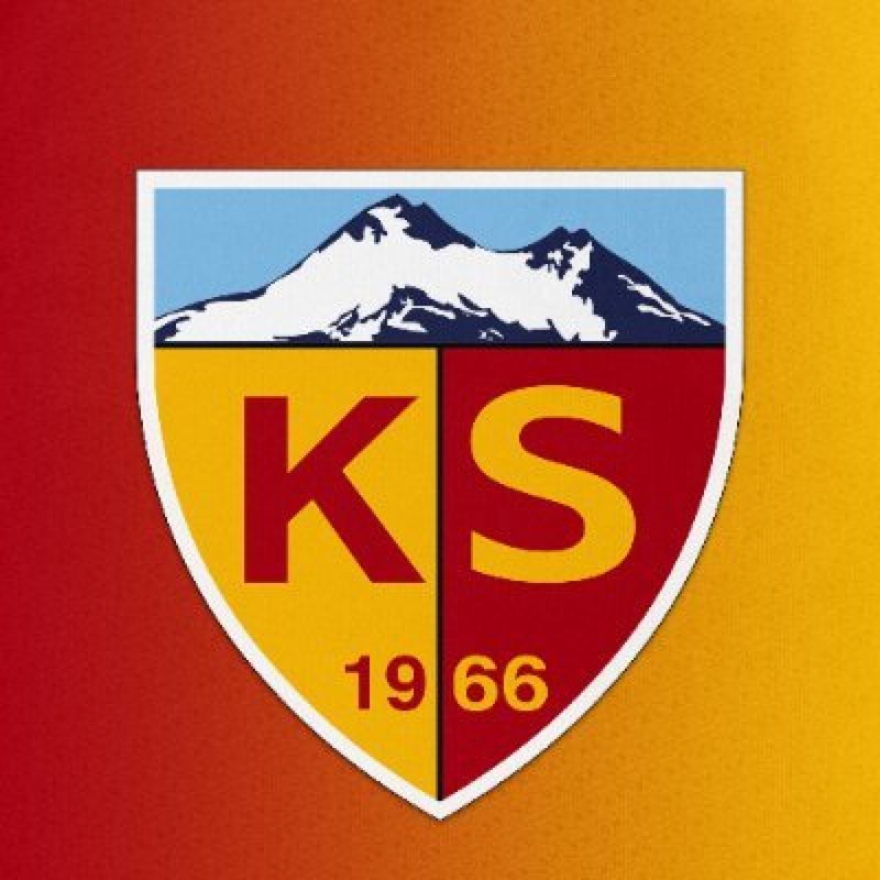 "Kayserispor'un Rüzgarı: Dört Futbolcu ile Anlaşma Sağlandı!"
