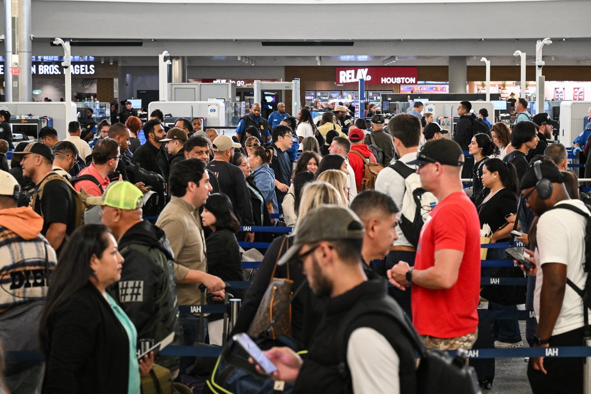 Travelers are waiting hours at airport security as: unpaid TSA agents stop showing up for work