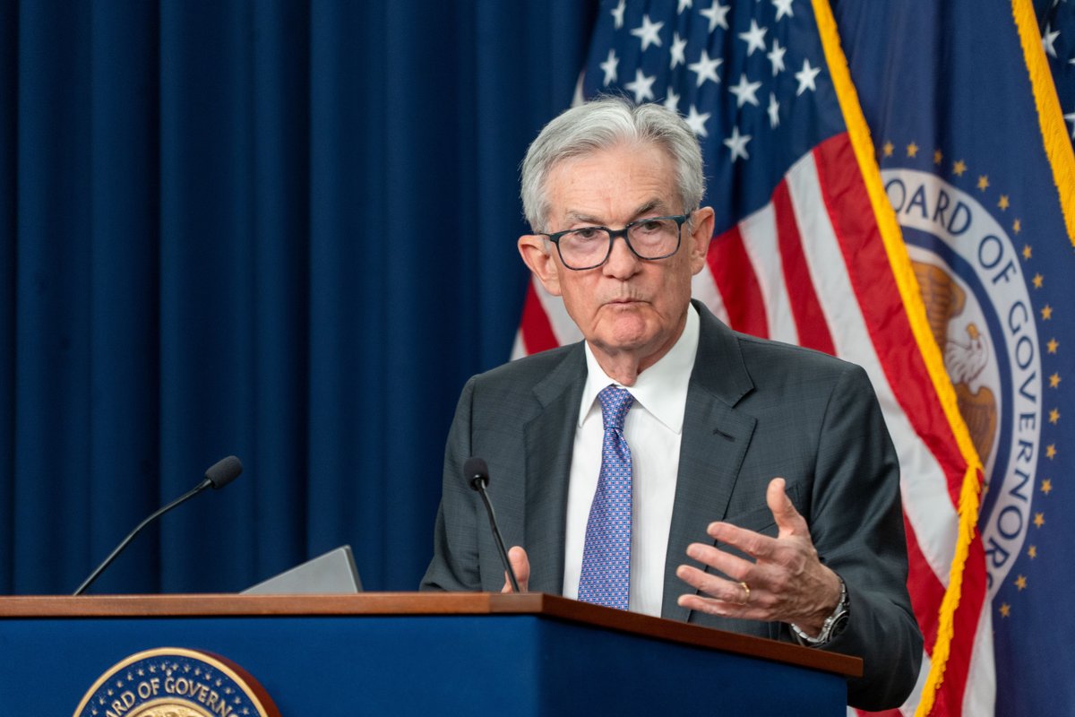 "Jerome Powell'ın Fed'e gelen büyük jüri celpleri sonrası yaptığı 2 dakikalık konuşmayı izleyin"