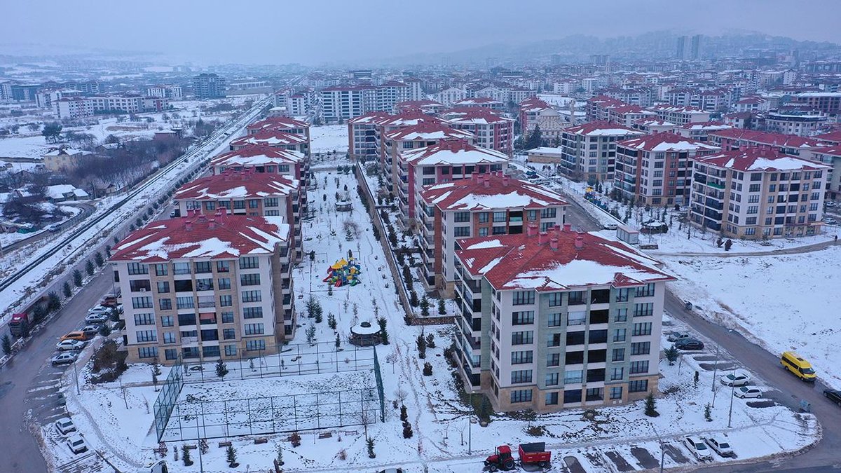 Elazığ'daki deprem mağdurları, TOKİ konutlarında huzur içinde yaşam sürüyor