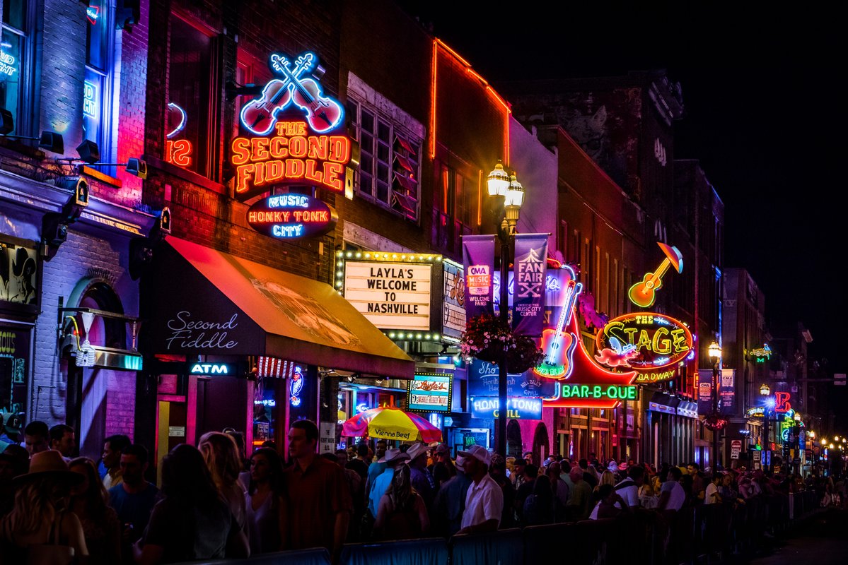 I grew up in Nashville. There are 7 things I wish tourists knew before they visited.