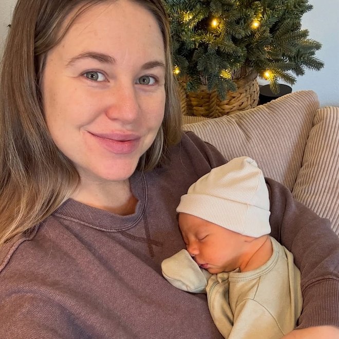 Jana Duggar Introduces Baby Boy to Mom Michelle Duggar in New Video