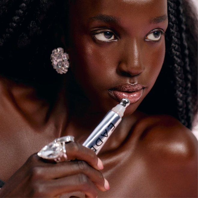 Everything You Need to Know About NYFW's Sleepy Girl Makeup Trend