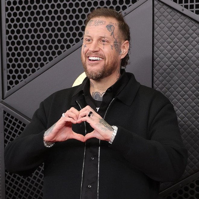 Jelly Roll'un 2026 Grammy Ödülleri Kırmızı Halısına Gelişinin Gecikme Nedeni