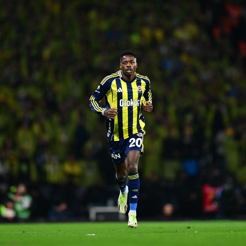 Fenerbahçe'de beklenmedik sakatlık durumu ortaya çıktı!