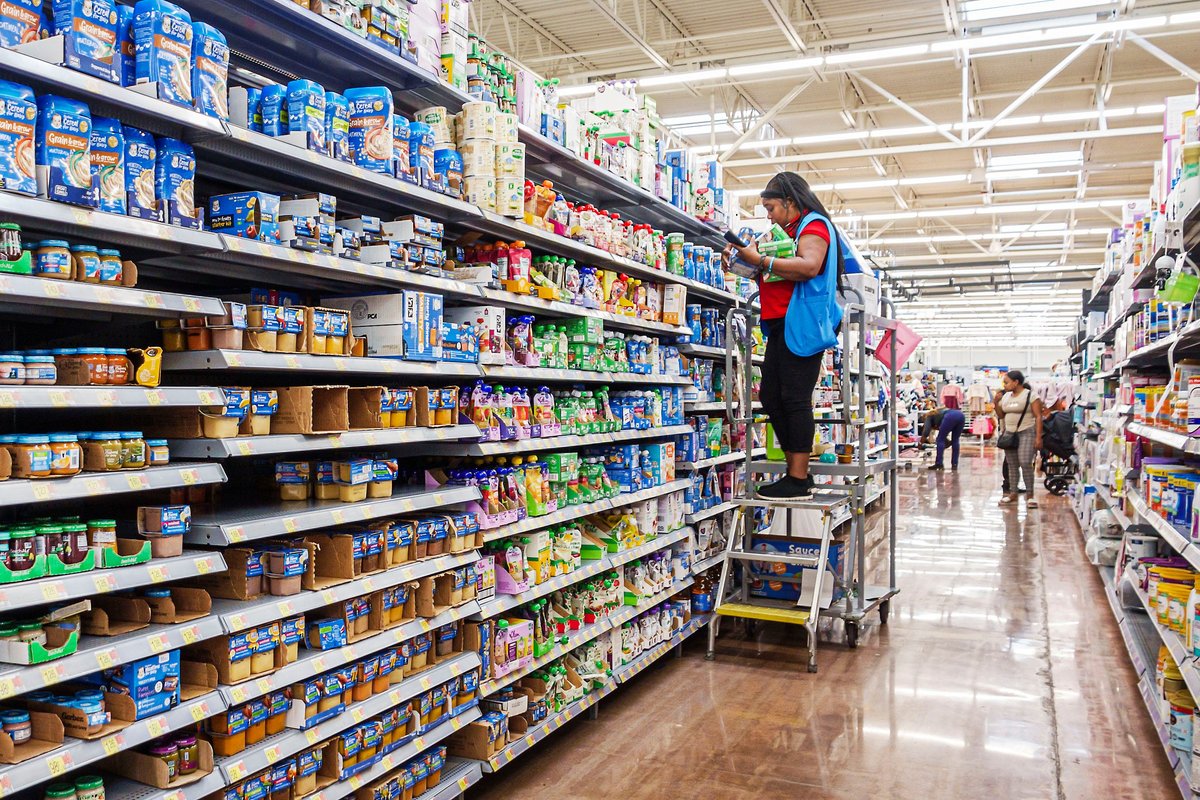 Walmart store workers have a new responsibility: correcting AI errors