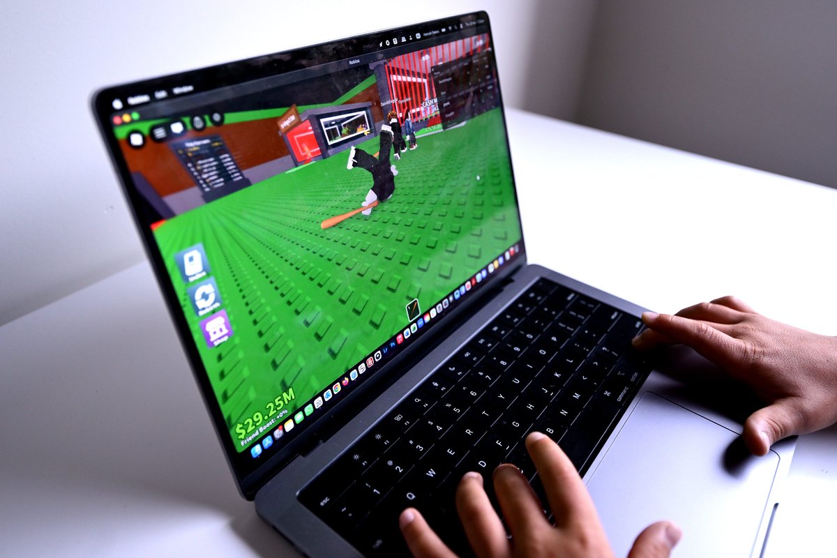Roblox wants kids to vibe-code their own video games