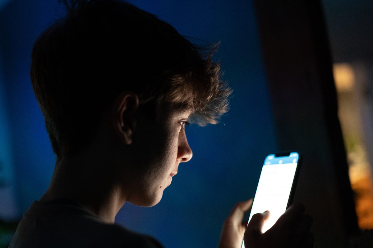 TikTok, gençler arasında haber için en popüler sosyal medya uygulaması oldu: YouTube ve Instagram'ı geride bıraktı.