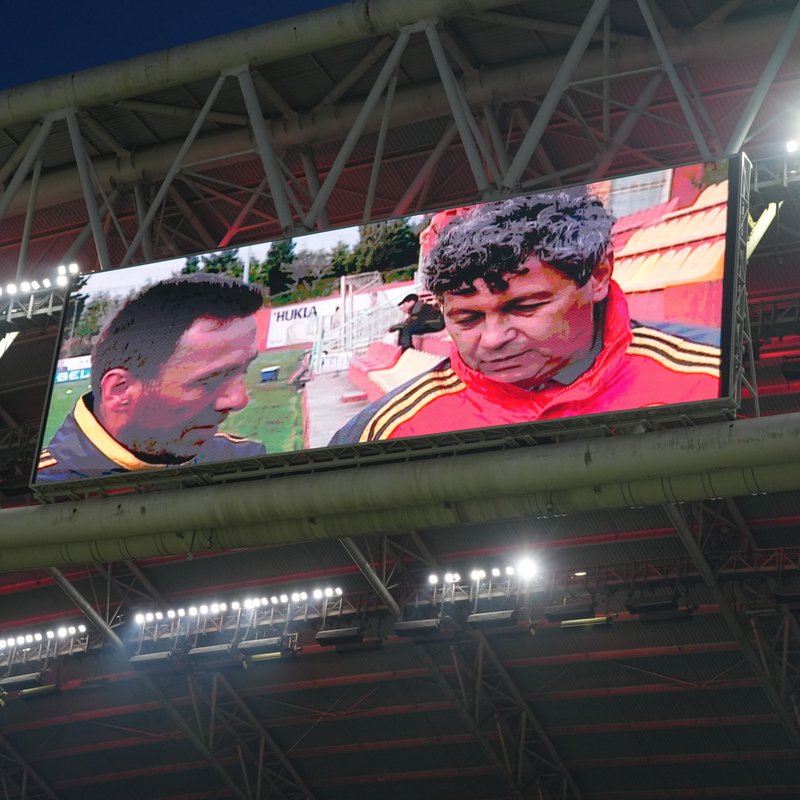 G.Saray, Lucescu'yu unutmadı