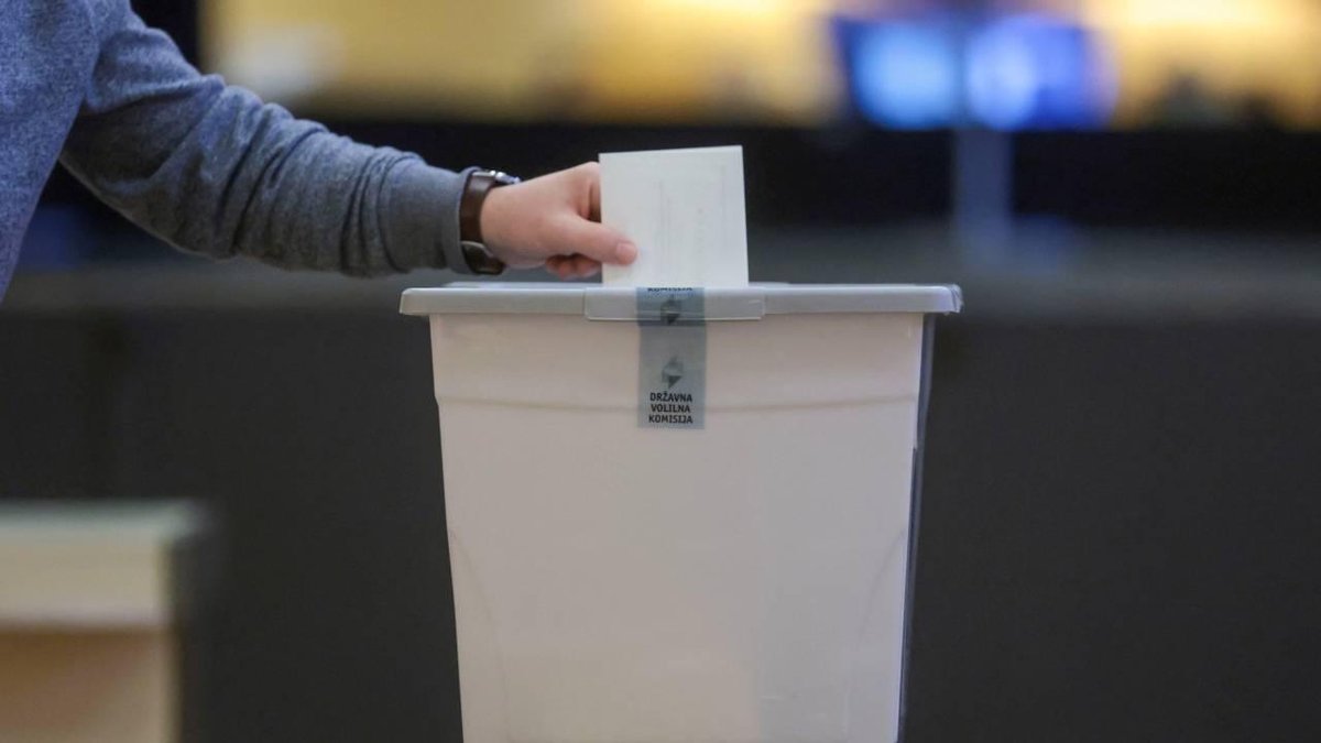 Slovenya'da genel seçim tarihi belirlendi: 22 Mart.