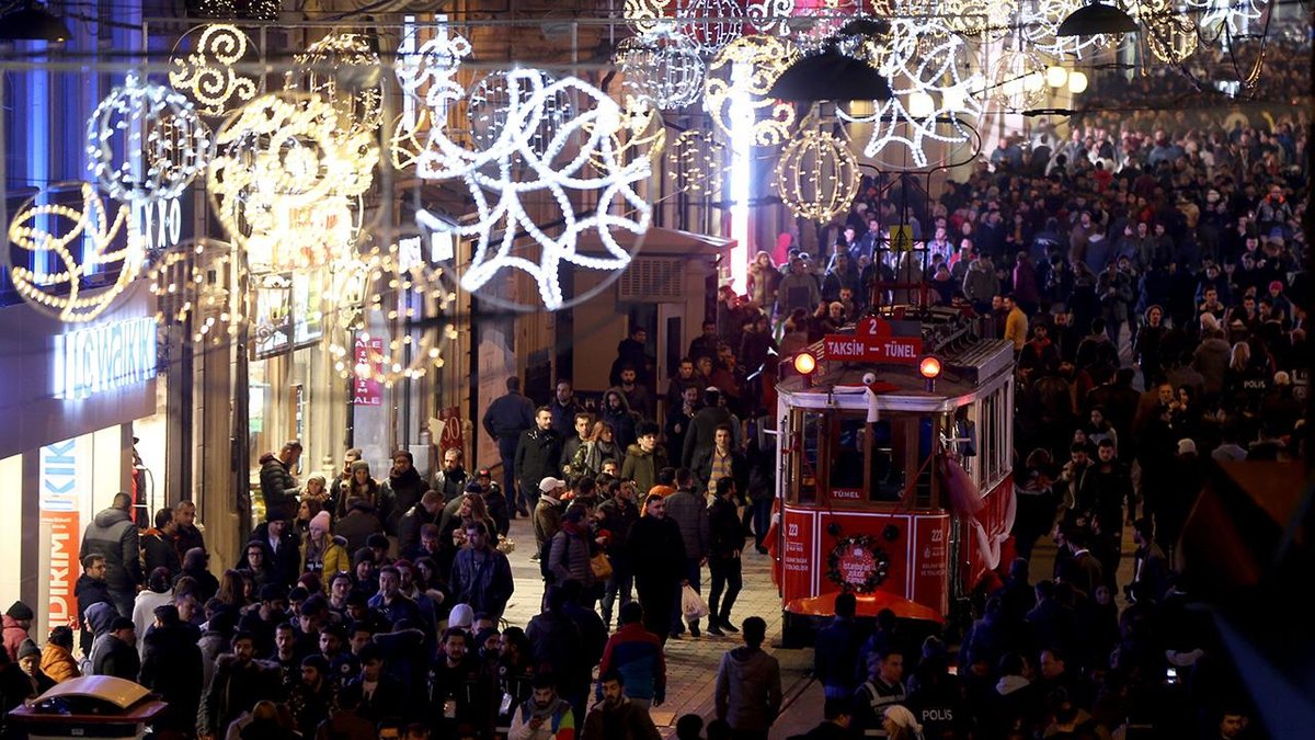 İstanbul'da yeni yıl güvenliği için: 50 bin çalışan görevde olacak