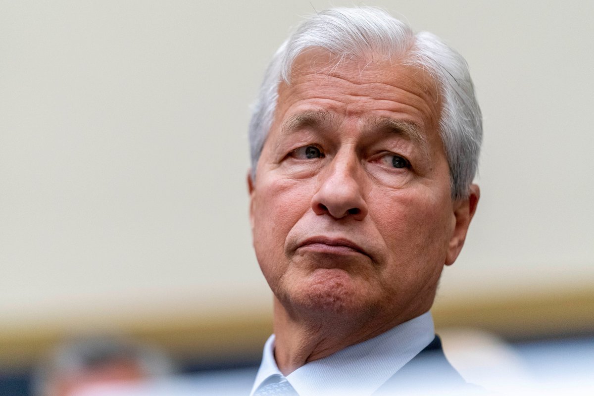 JPMorgan's Jamie Dimon ripped into remote work again. WFH gurus say 5 days in the office is overkill.