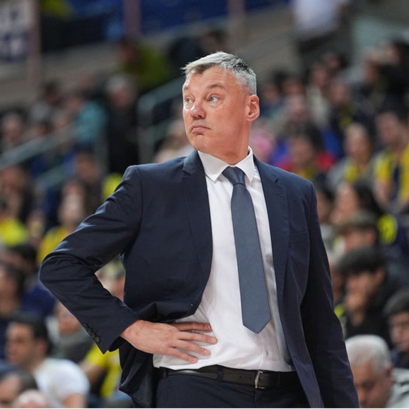 "Jasikevicius, Fenerbahçe ile 3 yıl daha sözleşme imzaladı!"