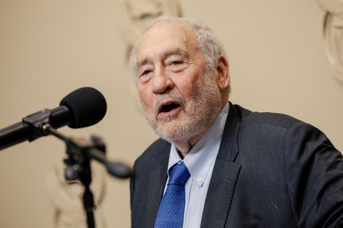 'We're just going to get worse': 3 reasons Nobel economist Joseph Stiglitz thinks the US economy will keep weakening