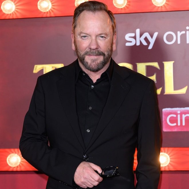 Kiefer Sutherland Cancels U.S. Tour Over "Very Low" Ticket Sales