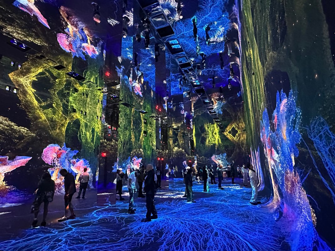 I visited the 'world's first' AI art museum. It: was dazzling, strange, and more thought-provoking than I expected.