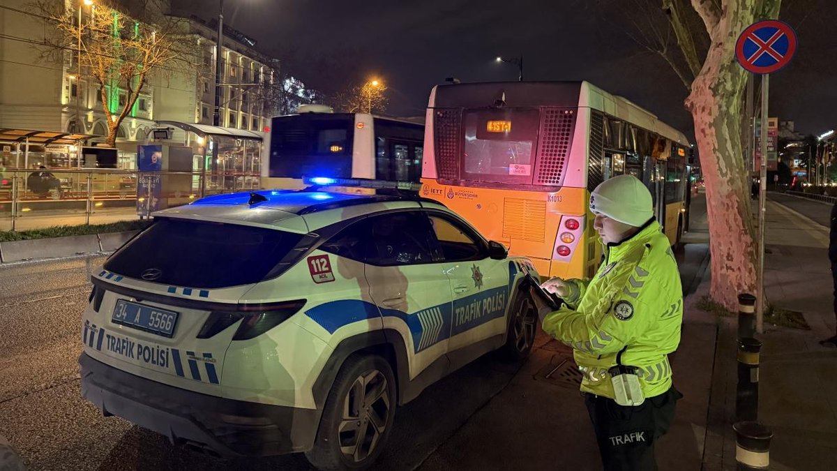 İstanbul'da İETT otobüsü çarpması sonucu bir yaya yaralandı
