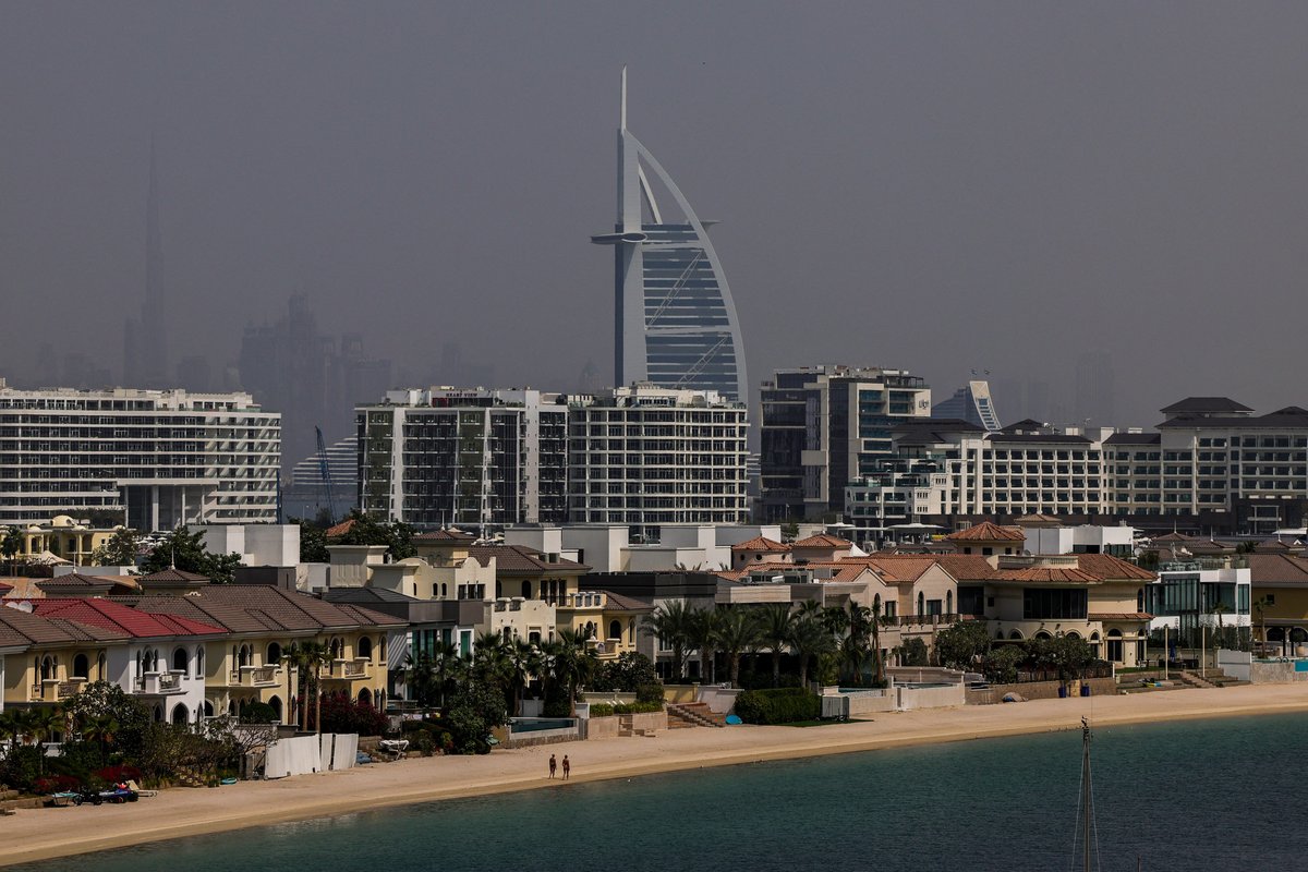 How wealthy people are getting out of the Middle East: $200,000 charter flights and chauffeured drives across borders