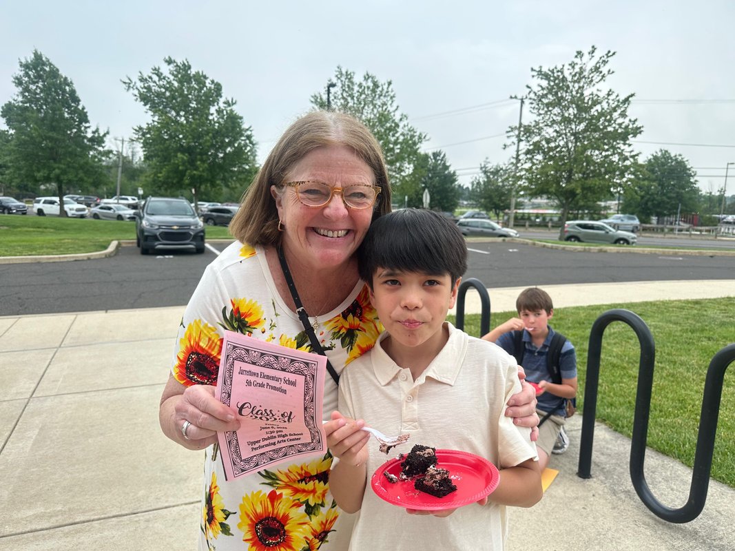 I tried to be the perfect school volunteer mom. My kids don't remember it.