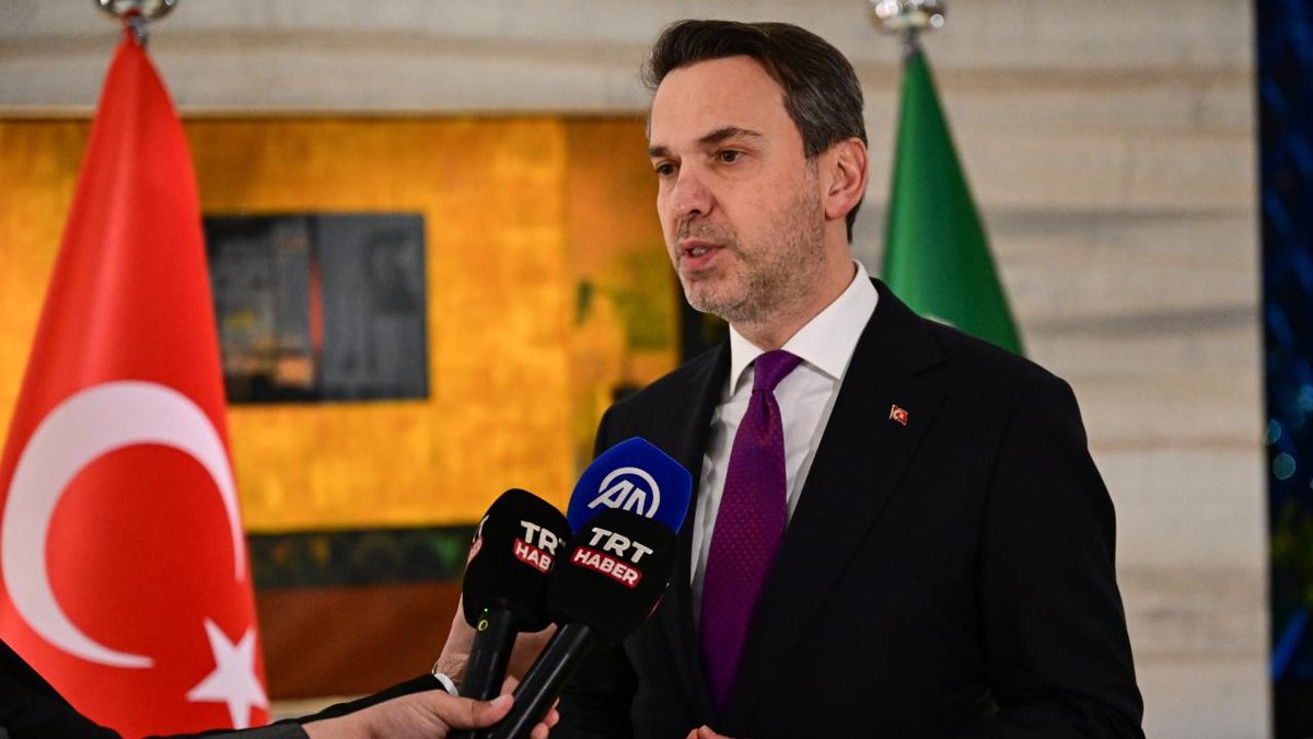 Bakan Bayraktar: Suudi Arabistan ile 2 milyar dolarlık enerji yatırımı için anlaşma sağlandı