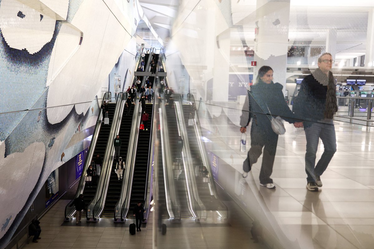 If you're flying this week, be warned: it's an exceptionally messy time for air travel