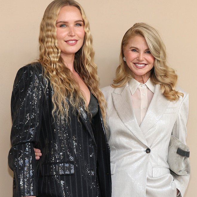 How Christie Brinkley’s Daughter Sailor Helps Her With Social Media