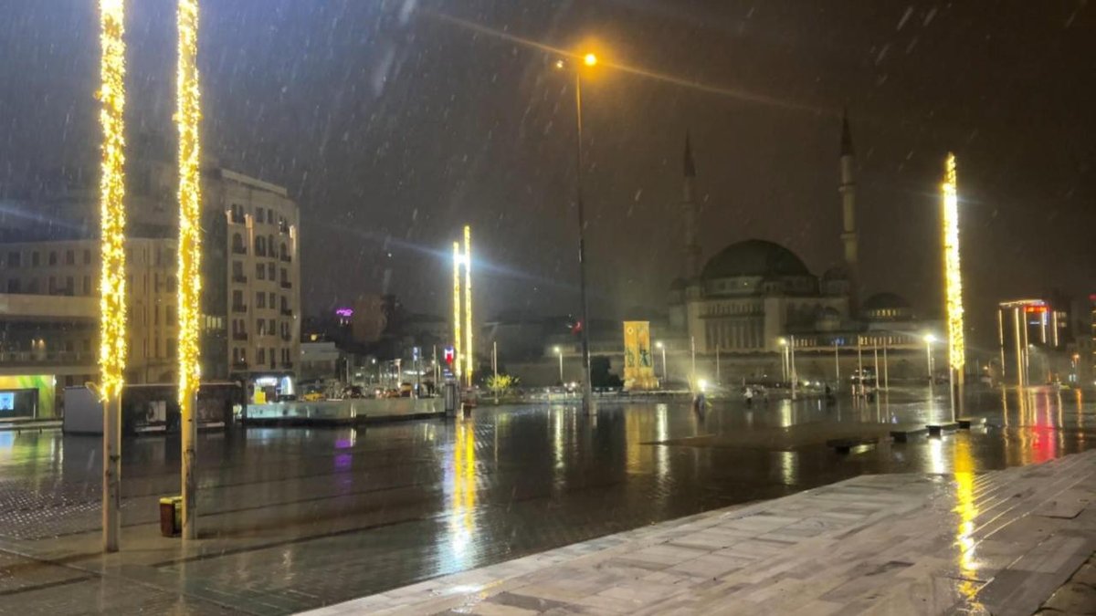 "İstanbul'da yoğun kar yağışı bekleniyor"