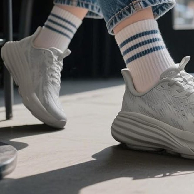 Ayak Sağlığı Uzmanları ve Hemşireler Bu 54 Dolar Değerindeki Sneaker'ları Tercih Ediyorlar