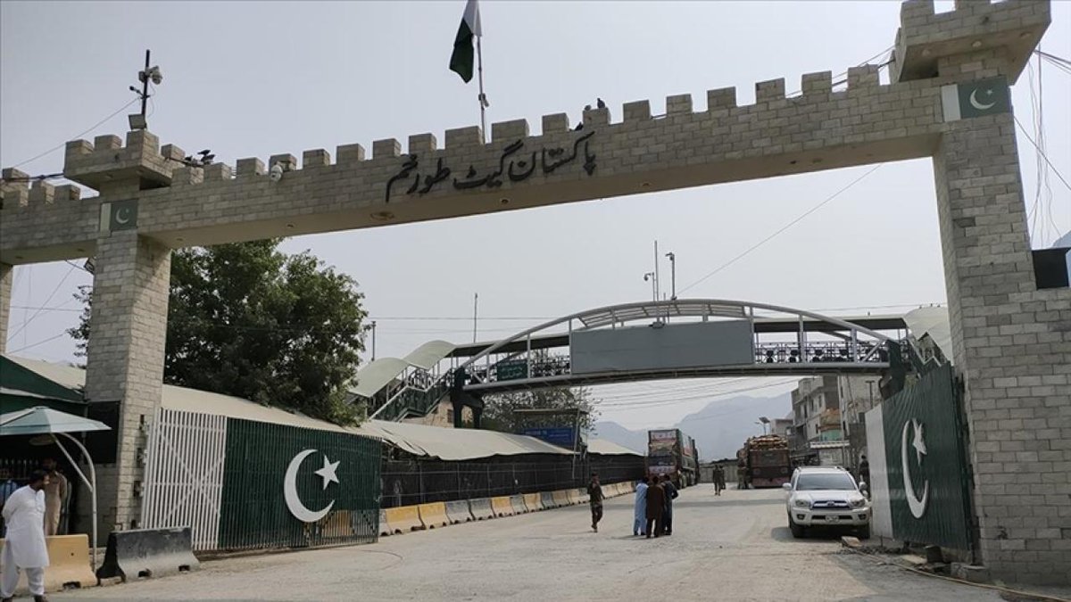 Afganistan yönetimi, Pakistan'ın hava: saldırılarına misilleme yapıldığını açıkladı