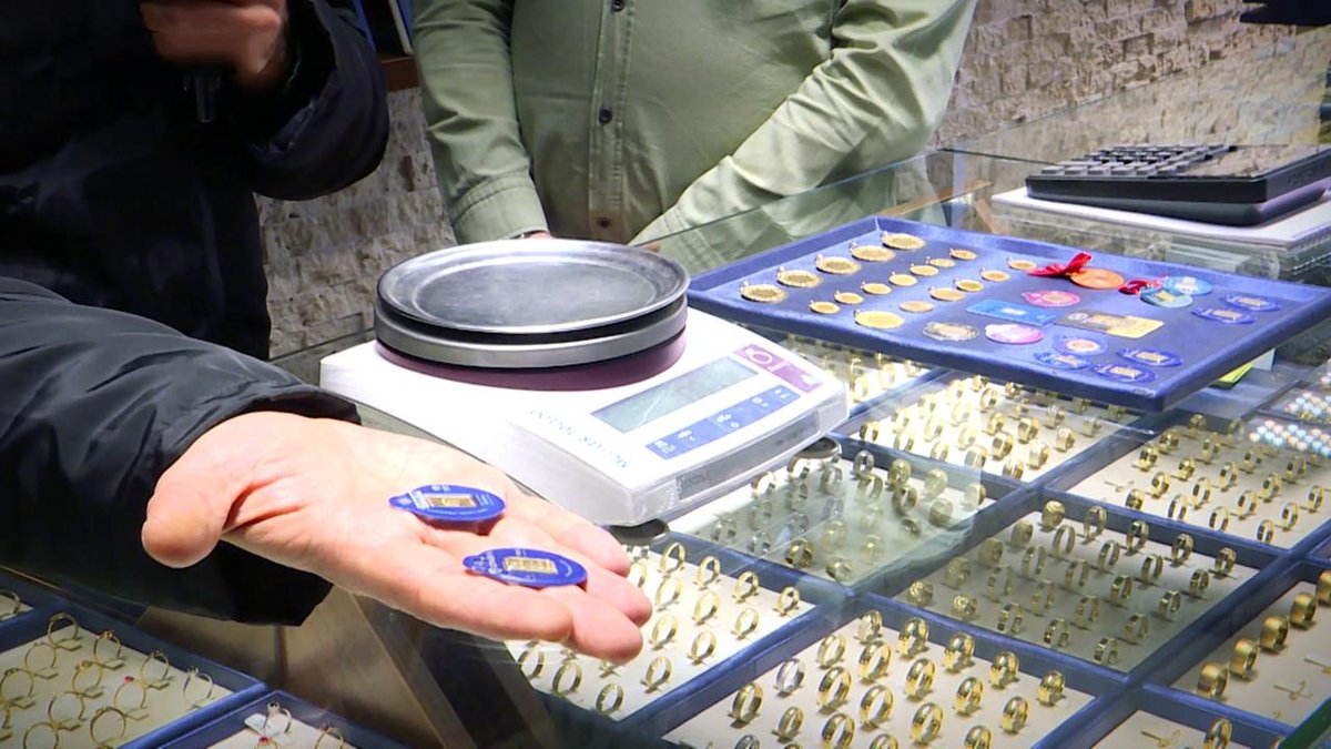 "Altın fiyatlarında tarihi zirve: Gram altın 7 bin 80 lira oldu"