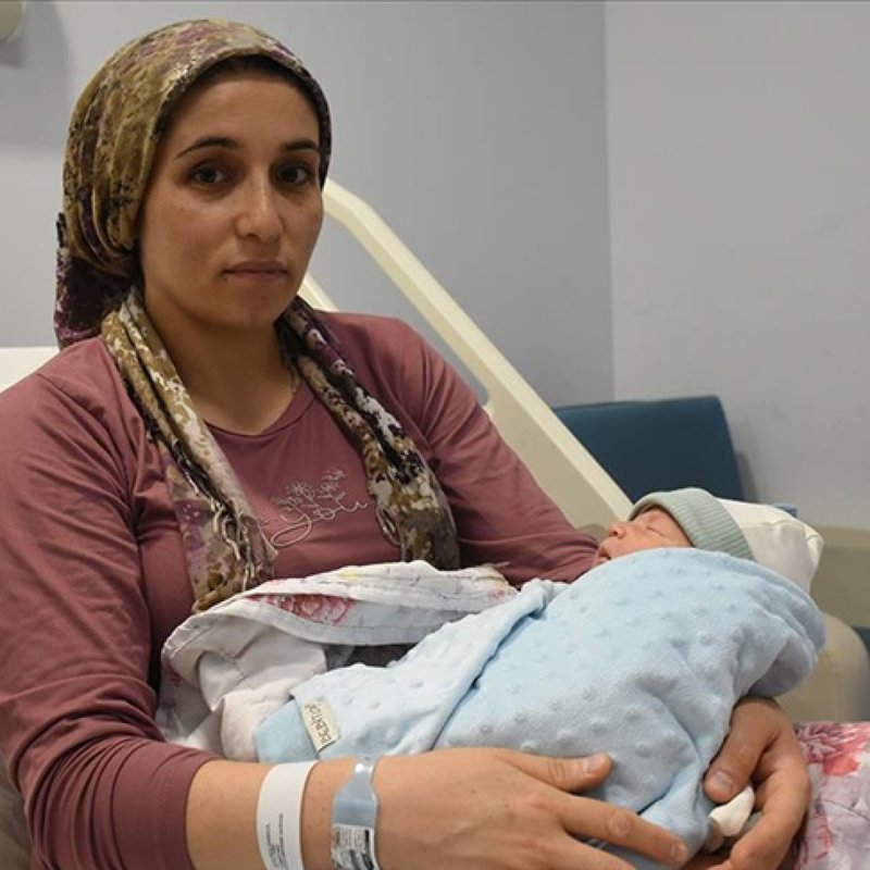 "Depremde çocuğunu yitiren anne, aynı: gün sağlıklı bir bebek dünyaya getirdi"
