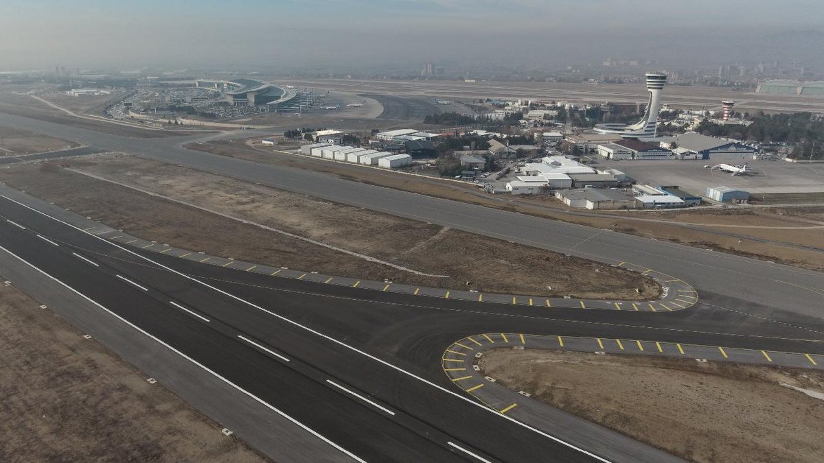 Esenboğa Havalimanı'nda üçüncü piste ve: yeni kontrol kulesine geçiş yapıldı