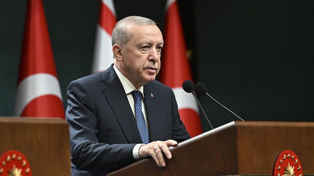 Cumhurbaşkanı Erdoğan, Arif Nihat Asya'nın vefatının elli birinci yıl dönümünü kutladı