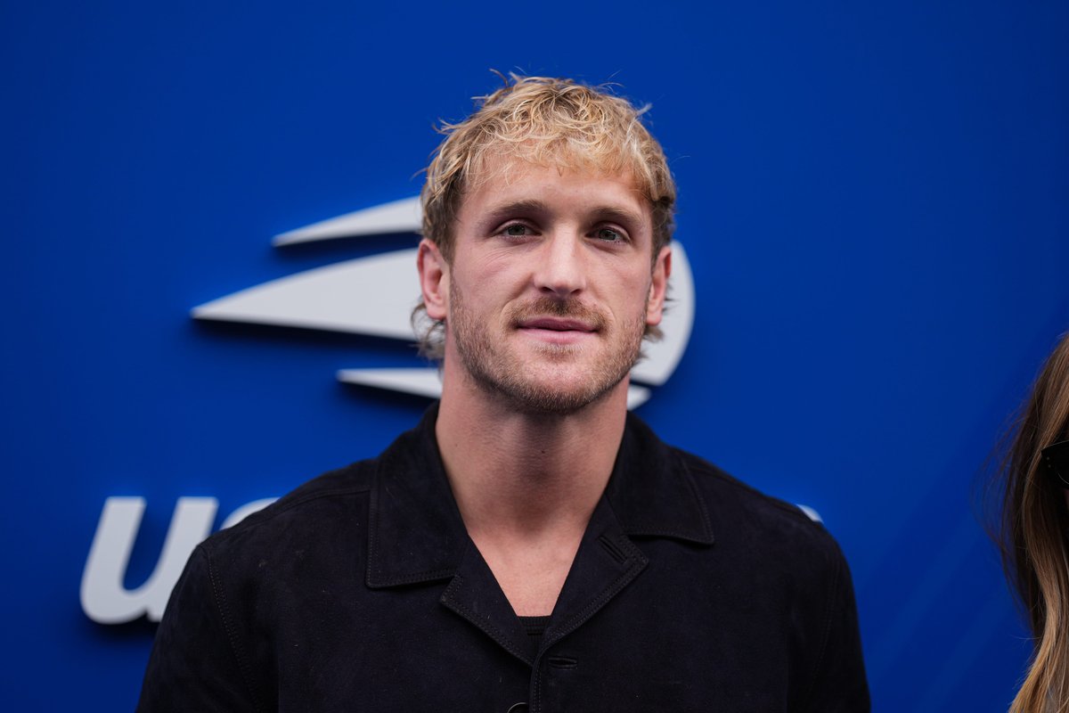 "Logan Paul, genç yatırımcıların borsa yerine geleneksel olmayan varlıkları değerlendirmelerini önerdi; 5.3 milyon dolarlık Pokémon kartını açık artırmaya sundu"