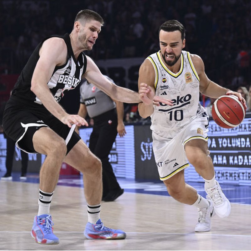 "Basketbolda büyük derbi coşkusu!"