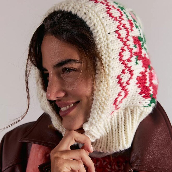 The Accessory No One Saw Coming: Snoods Take Spring
