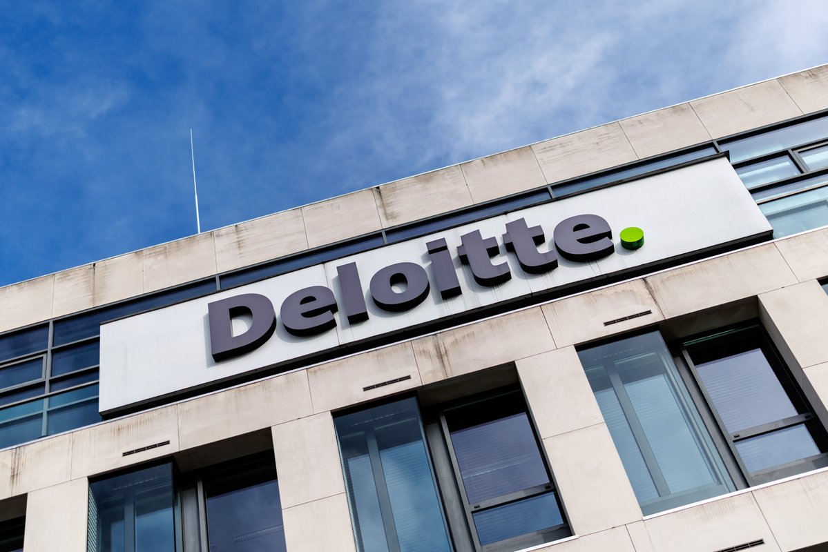 Graduates are coming into the workforce thinking that using AI is cheating, a top Deloitte exec says