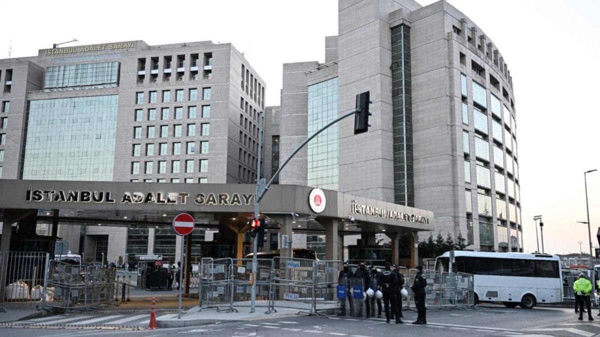 "İmamoğlu'nun adı geçen casusluk dosyasında, şüpheliler arasındaki yazışmalara dikkat çekildi"
