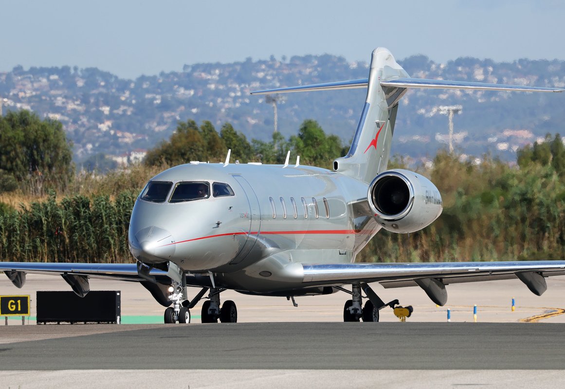 Newly wealthy private jet buyers are skipping the: starter PJ and going bigger, private aviation CEO says